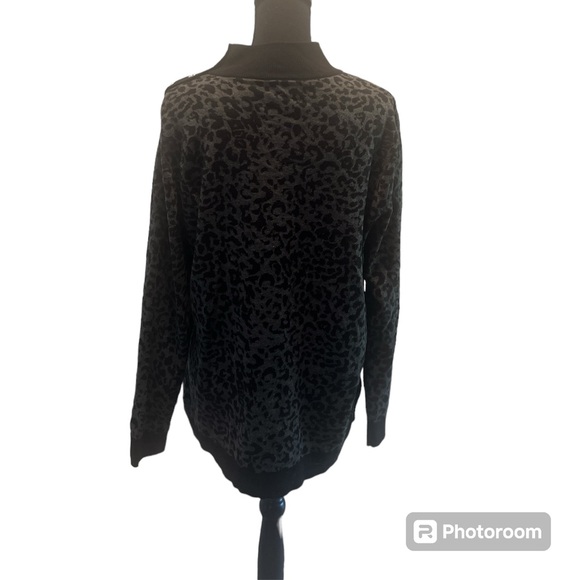 Leopard print turtleneck - Picture 5 of 6